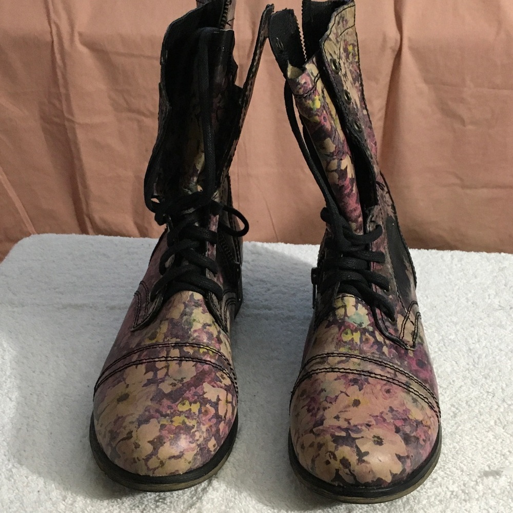 Steve Madden Floral Combat Boots in Tan and Purple